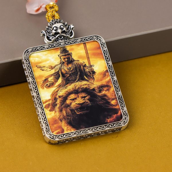 Gold statue of Manjusri Bodhisattva/sitting on a lion/4cm*5cm/titanium alloy